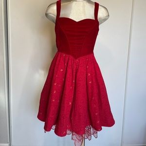 Hot Topic Queen of Hearts red Valentine dress